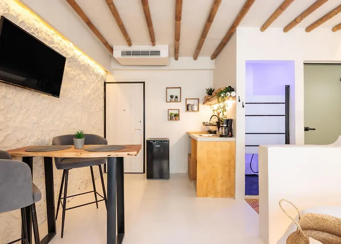Unique Room-Jacuzzi And Balcony