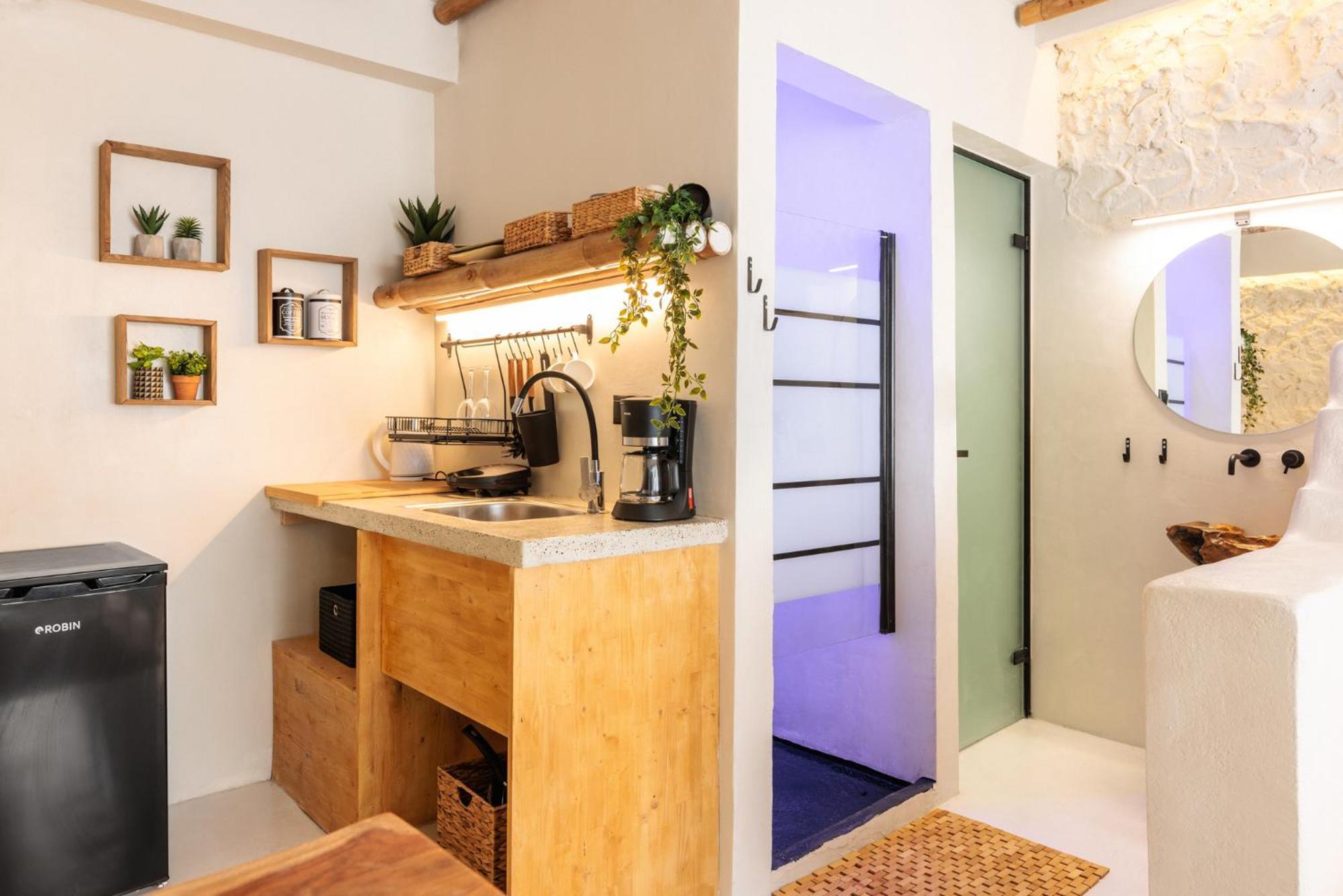 Unique Room-jacuzzi And Balcony Apartment Thessaloniki