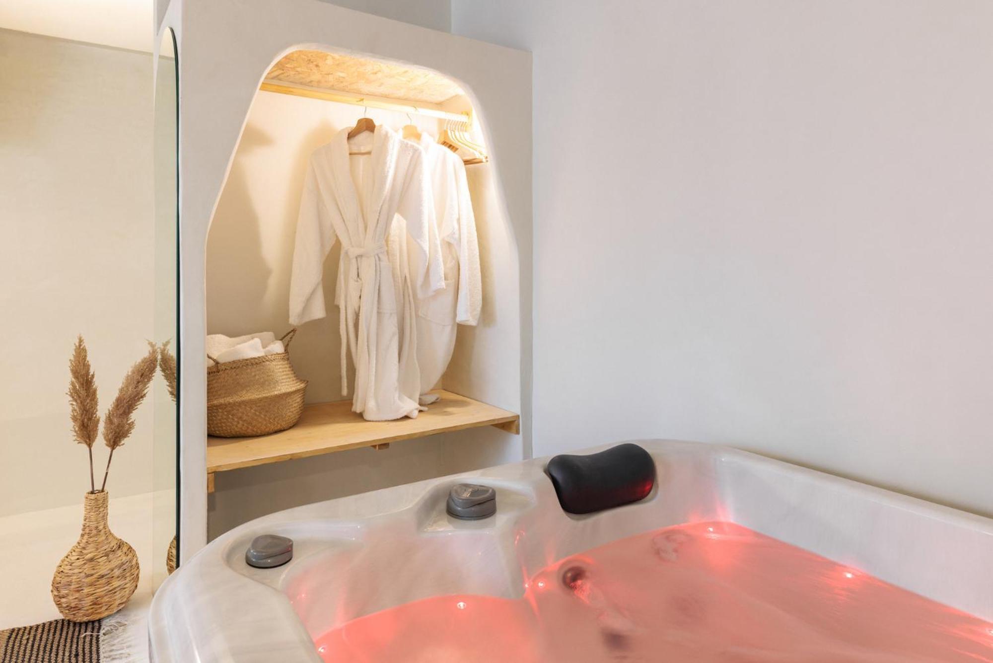 Apartament Unique Room-jacuzzi And Balcony Salonic