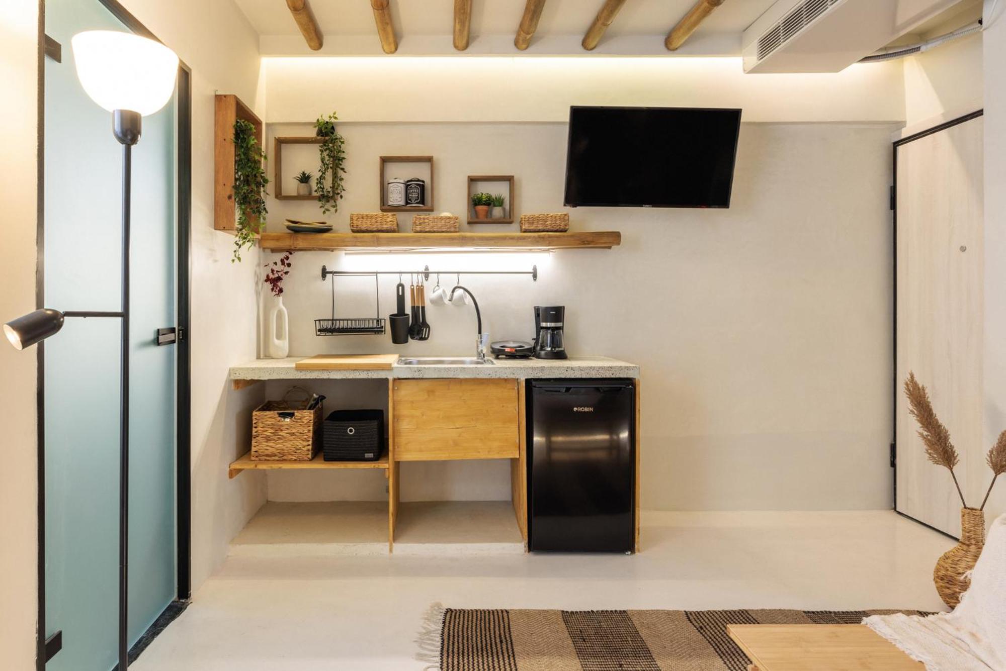 Apartment Unique Room-jacuzzi And Balcony